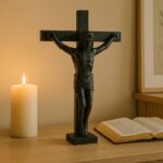 Crucifixo Jesus na Cruz 3D PLA Preto 17x11cm
